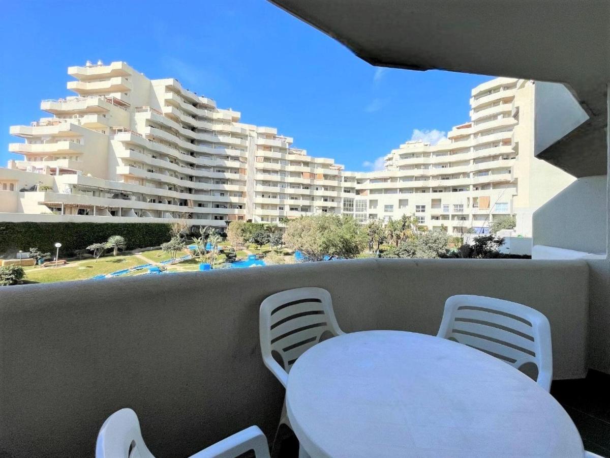 Belvilla By Oyo Apartment In Benalma¡Dena Benalmádena Exterior foto